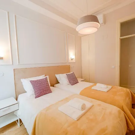 Διαμέρισμα Augusta Street 229- 4 Dto