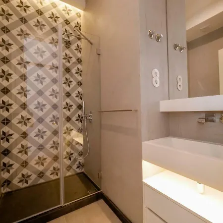 Augusta Street 229- 4 Dto